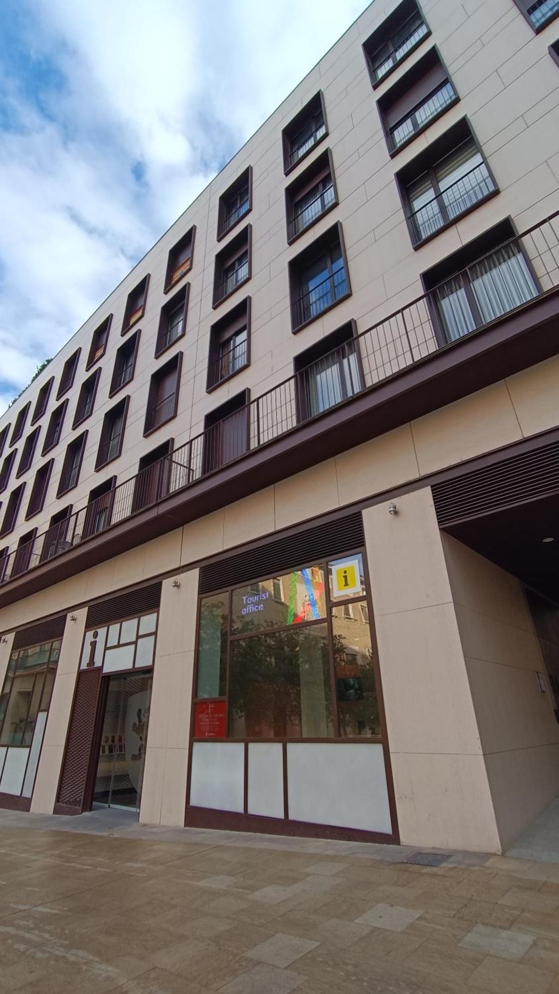 Lc Plaza Del Pilar Apartman Zaragoza Kültér fotó